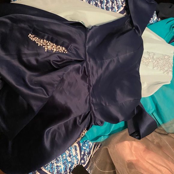 Homecoming dress - Picture 1 of 4